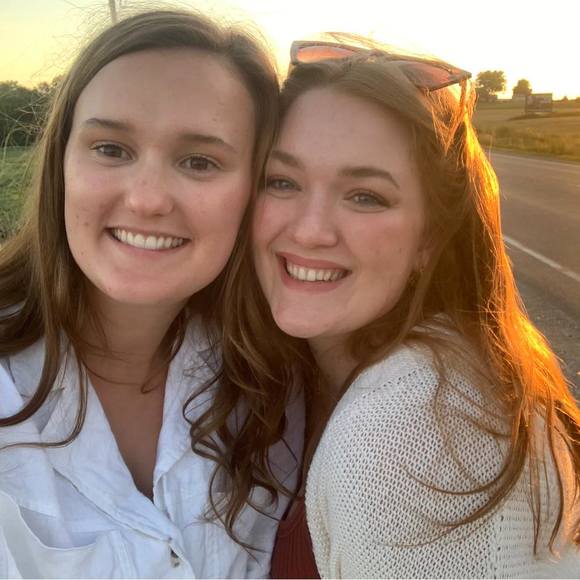 Meet your Posher, Ruth - Picture 1 of 1